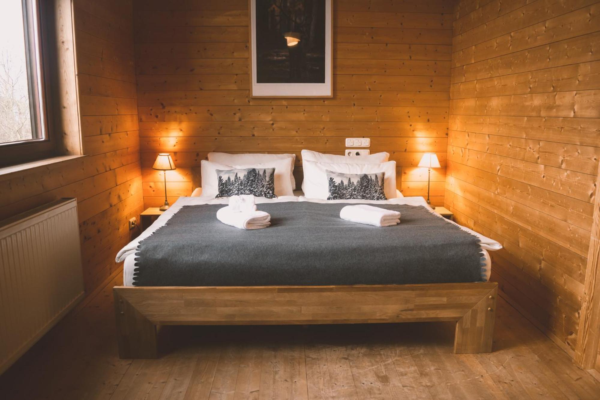 Naturnahes Familienchalet Mit Garten - Wifi - Netflix - Nur 15 Minuten Vom Chiemsee Und 35 Minuten Von Muenchen Entfernt Vogtareuth Buitenkant foto